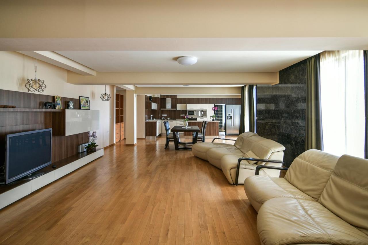 Central Flat With Monster Living Room Варна Екстер'єр фото