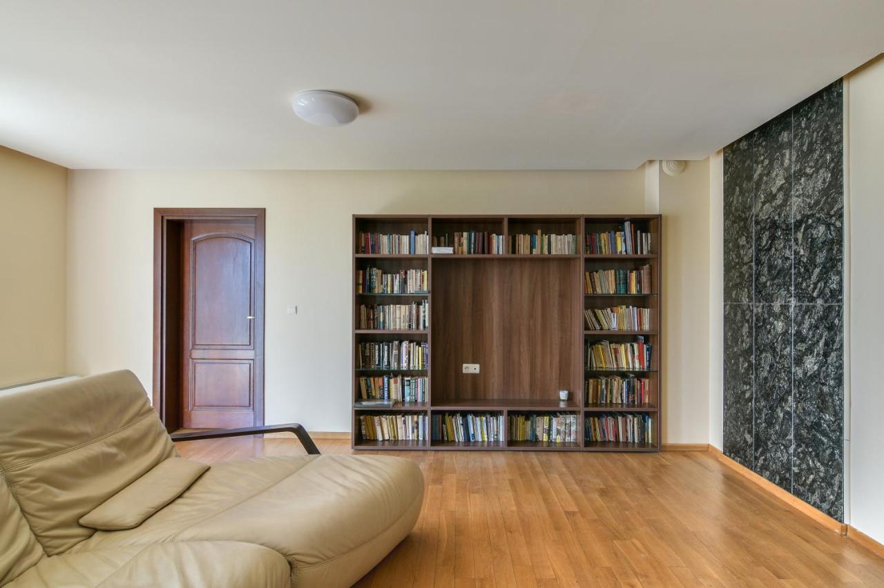 Central Flat With Monster Living Room Варна Екстер'єр фото