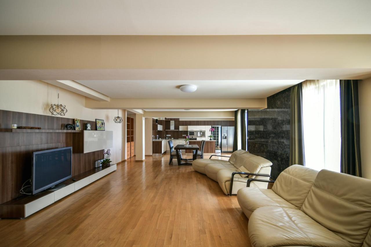 Central Flat With Monster Living Room Варна Екстер'єр фото