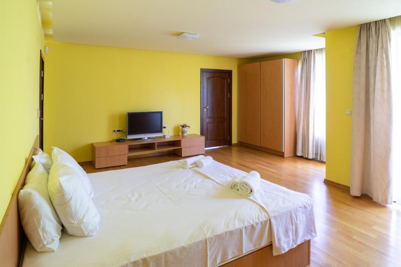 Central Flat With Monster Living Room Варна Екстер'єр фото