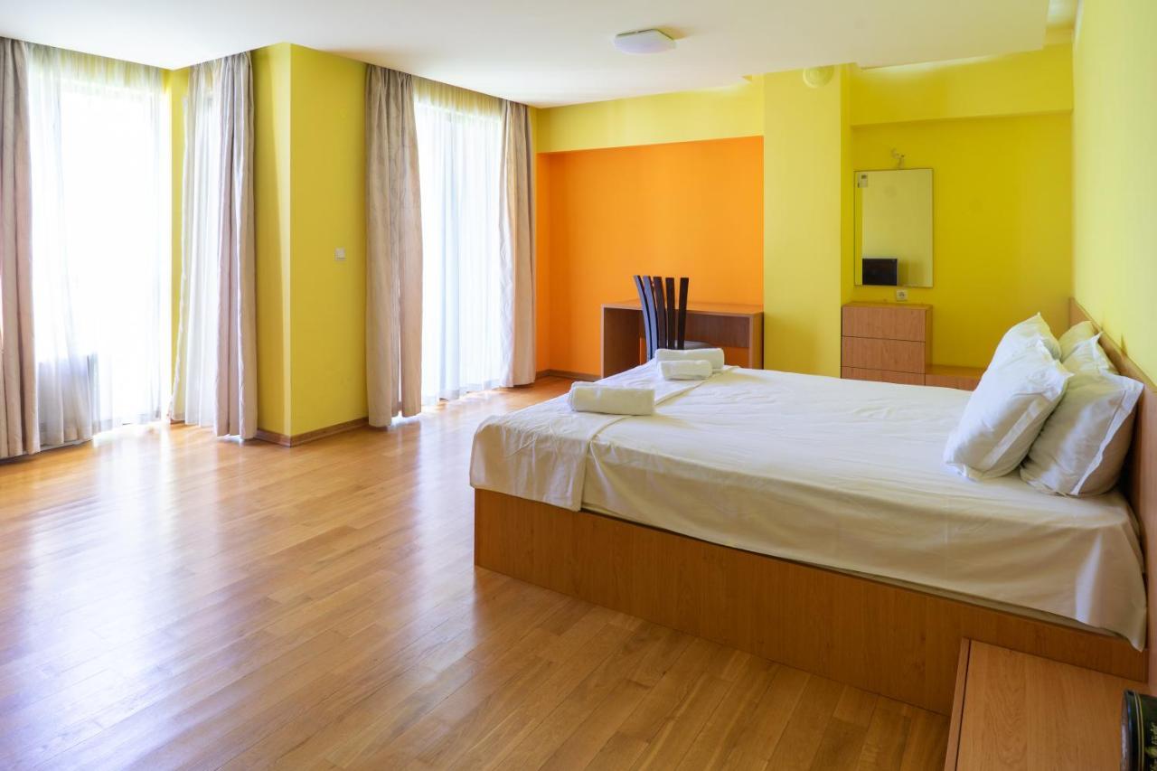 Central Flat With Monster Living Room Варна Екстер'єр фото